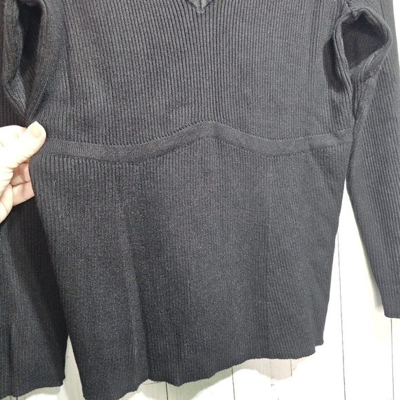 Torrid Women's Black Ribbed V-Neck Rayon Knit Sweater Size 3X Long Sleeve. - Picture 6 of 10